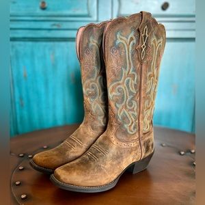 NWOT- Justin Stampede Women’s Durant Cowgirl Boots 8B - Square Toe